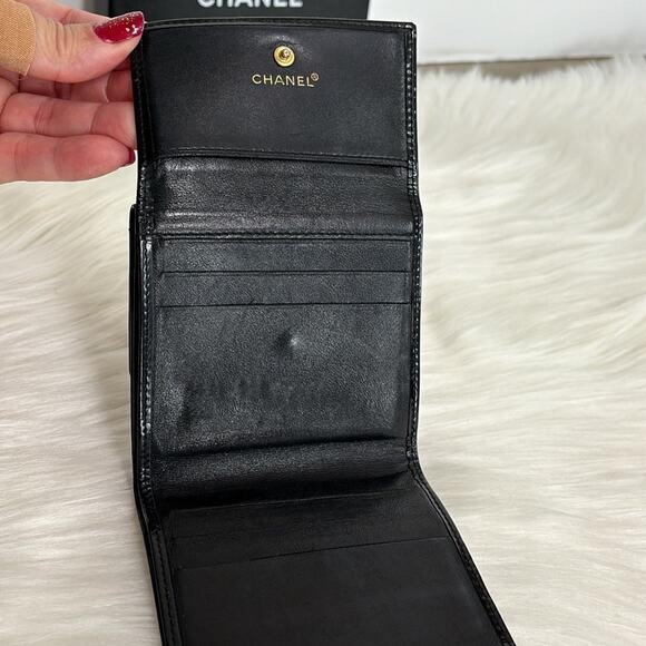 Authentic CHANEL Vintage Enamel CC Logo Bifold Wallet Purse Black Box 8180K - Picture 8 of 12